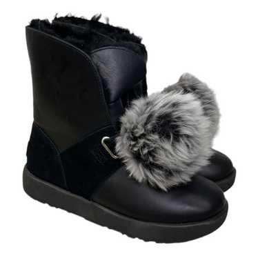 UGG Isley Weatherproof Leather Boots Pom Pom Size 