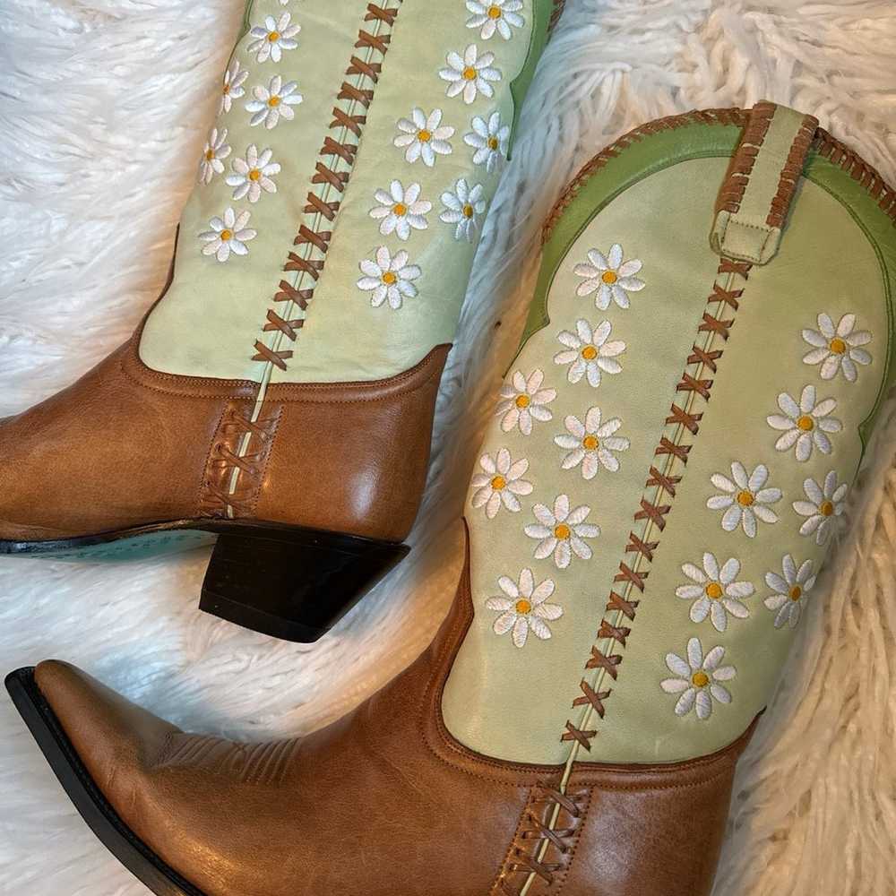 Lane Women's 'Fresh As A Daisy' Cowboy Boots - 12… - image 6