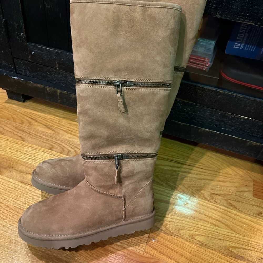 NIB UGG WOMEN'S CHESTNUT CLASSIC ULTRA TALL SUEDE… - image 5