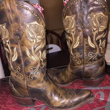 Womans lucchese