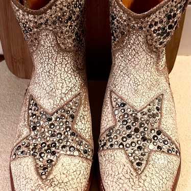 Women's Frye Deborah Star Studded boots.