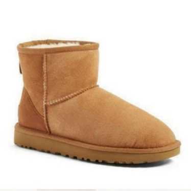 NWT Ugg Classic Mini II Boots Size 9 - image 1