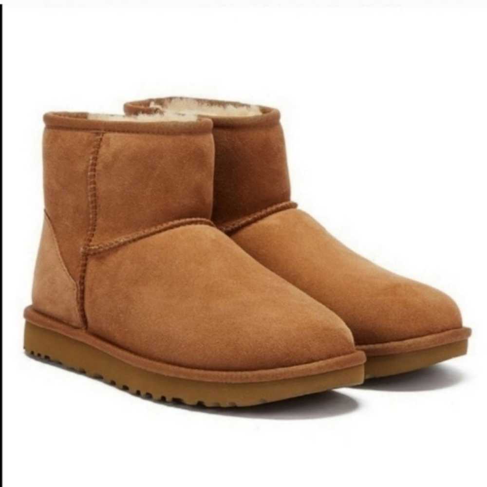 NWT Ugg Classic Mini II Boots Size 9 - image 3