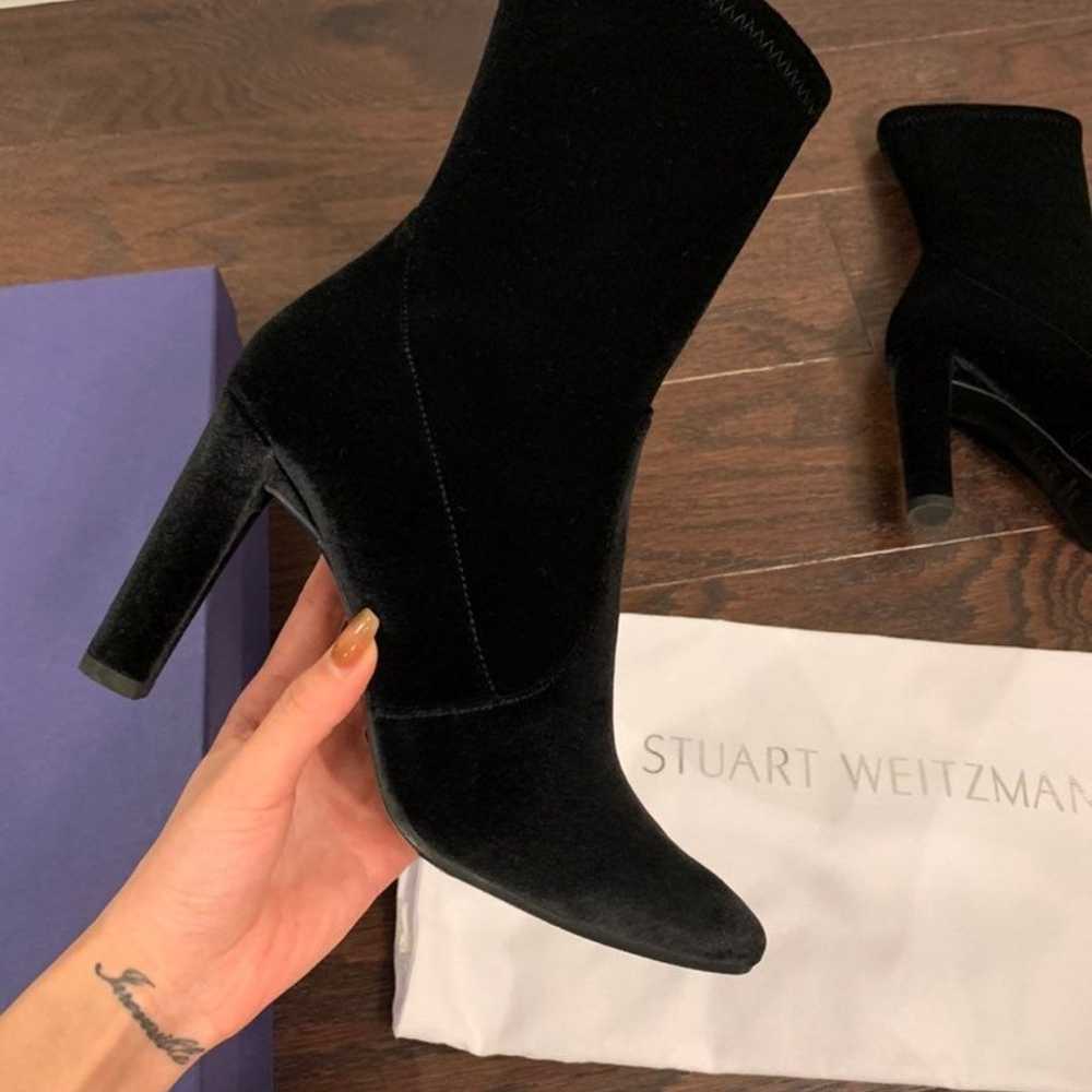 Stuart Weitzman Clinger womens black velvet boots… - image 3