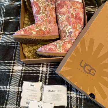 UGG-Rare Find