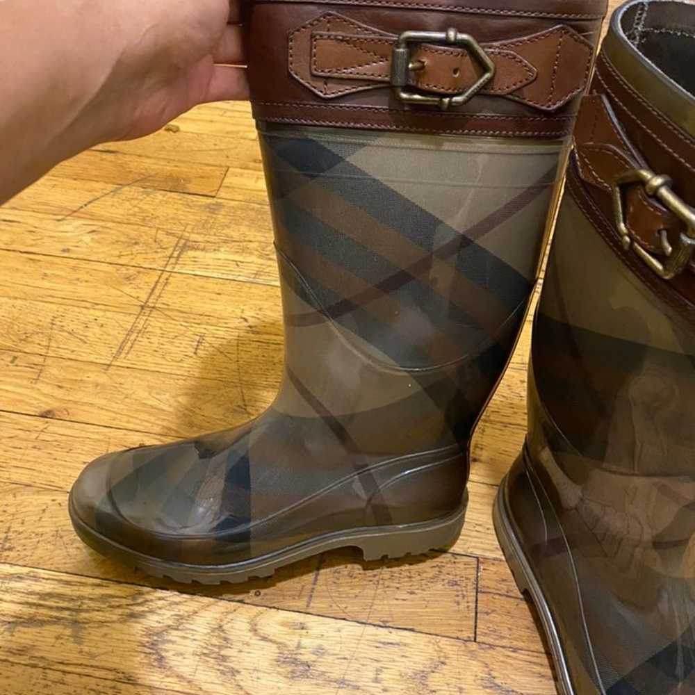 Burberry rain boots - image 2