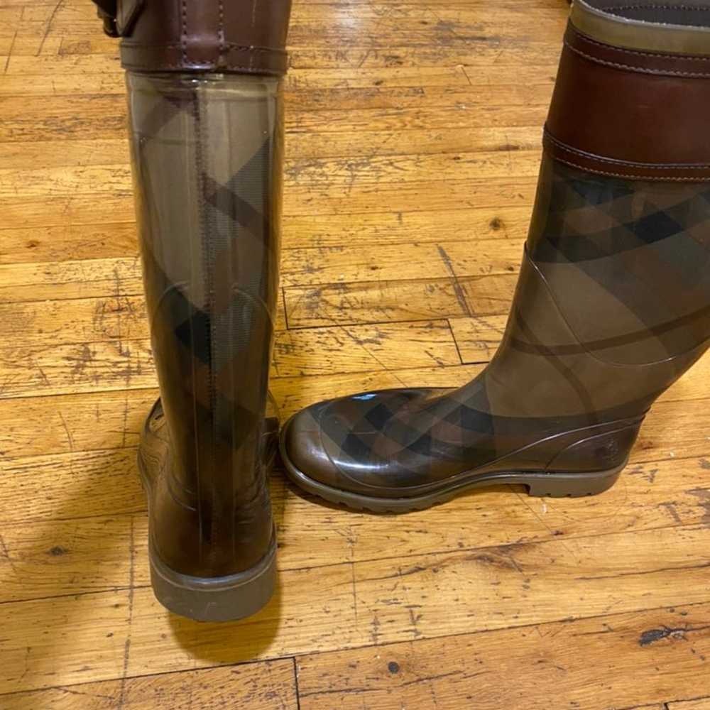 Burberry rain boots - image 5
