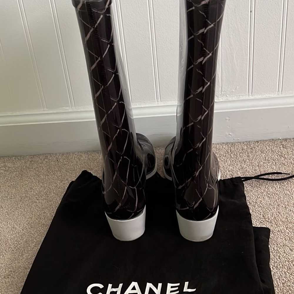 Chanel Rain Boots - Size 38 - image 4