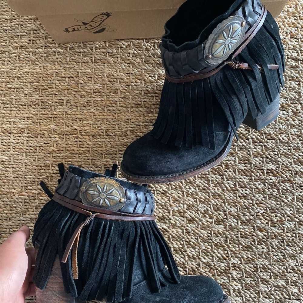 Freebird Fringe Black Boots size 8 - image 4