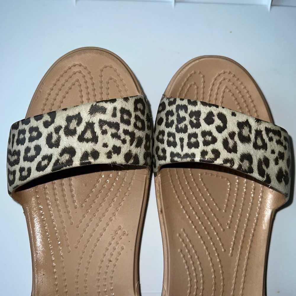 Crocs Tan Leopard Print Open Toe Flats - image 7