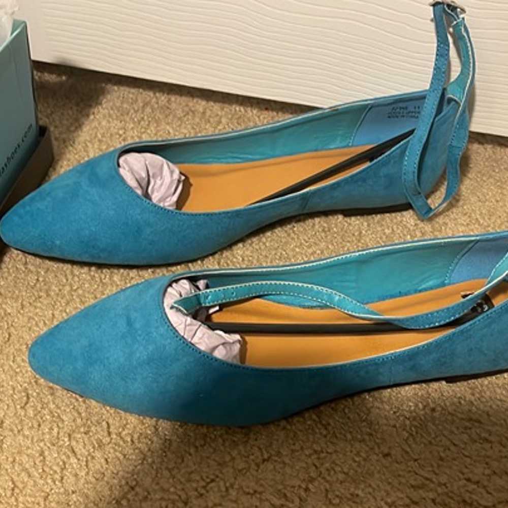 Modcloth blue faux suede flats size 11 - image 2