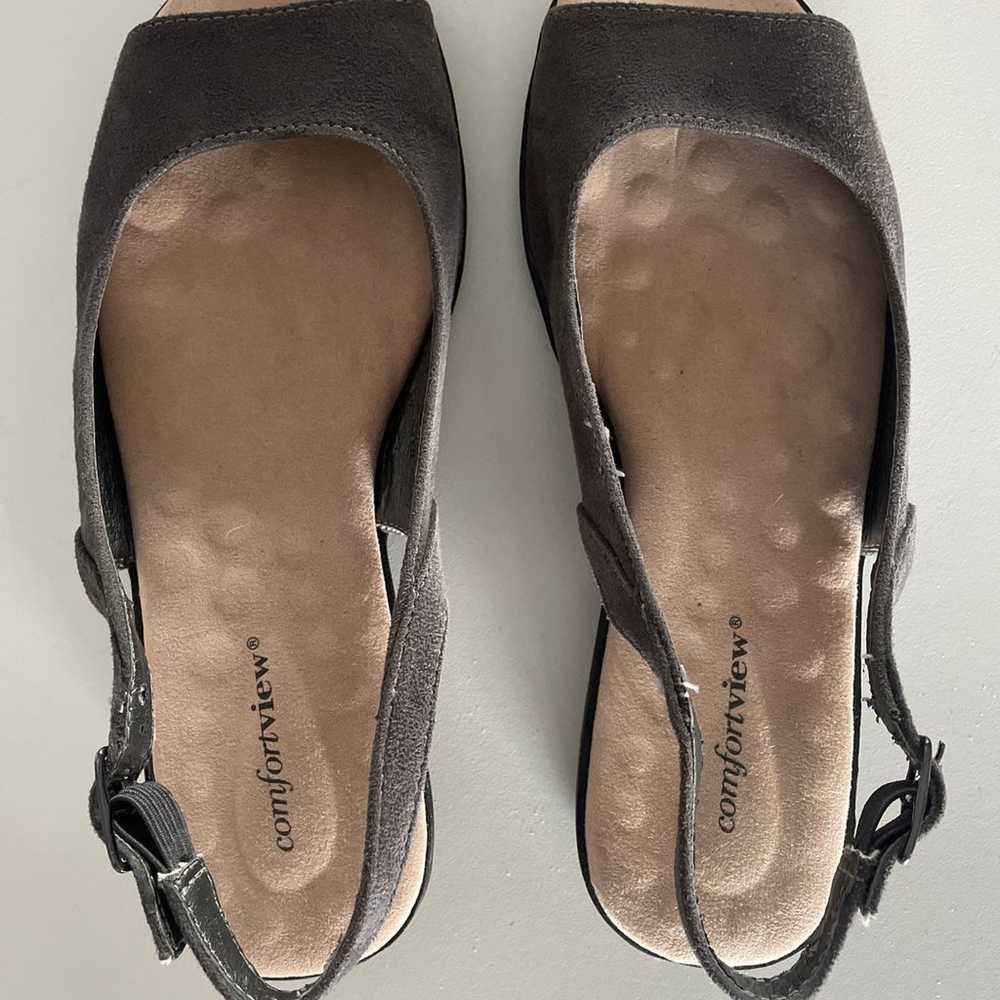 Comfort view shoes flats Grey size 8.5 - image 1