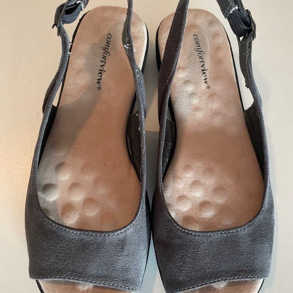 Comfort view shoes flats Grey size 8.5 - image 3