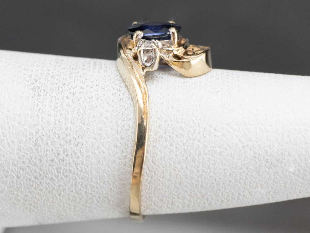 Asymmetrical Sapphire Diamond Gold Filigree Ring - image 9