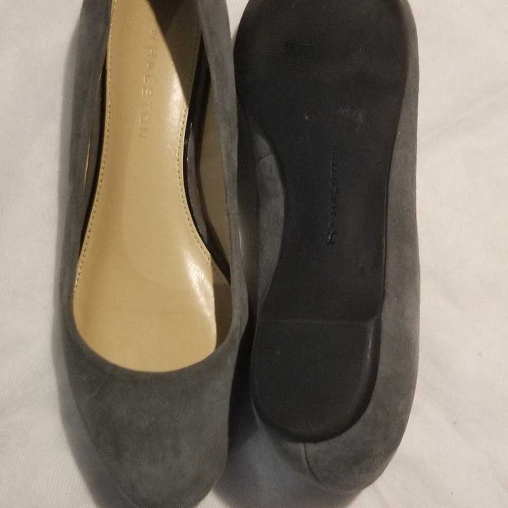 Flats Size 8 Grey NWT - image 3