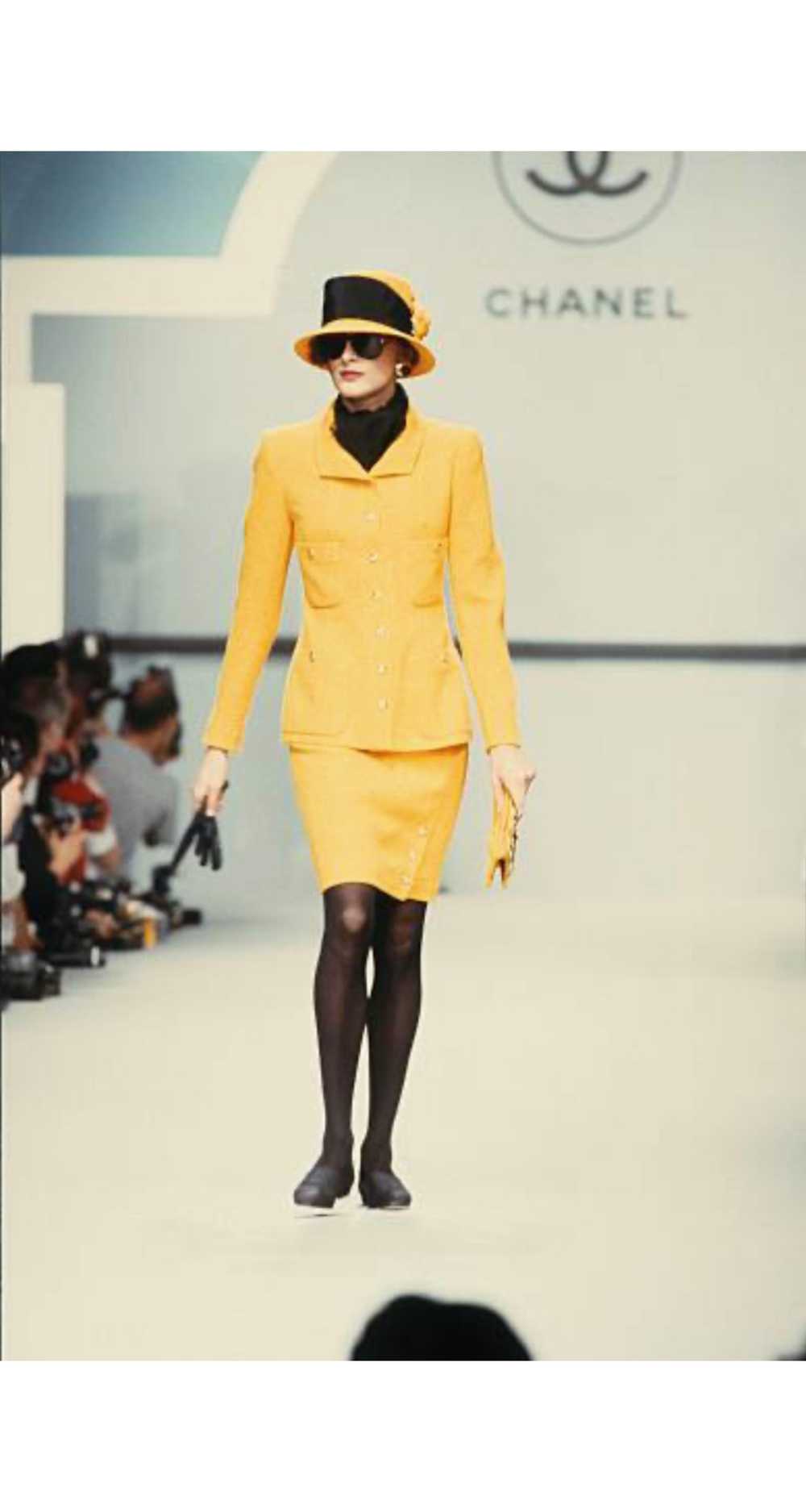 Chanel 1989 S/S Canary Yellow Wool Tweed Skirt Su… - image 2