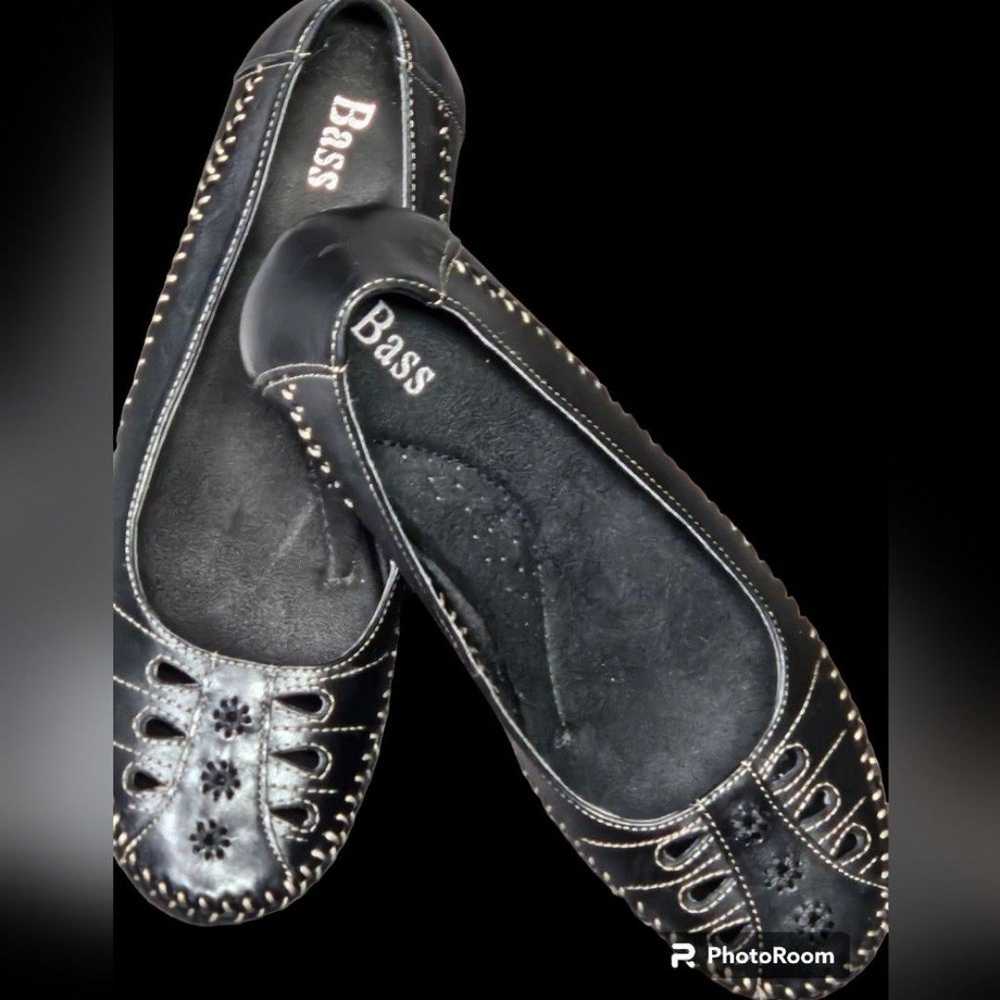 Bass Elena womens slip-on leather shoes, 9. Cutou… - image 2