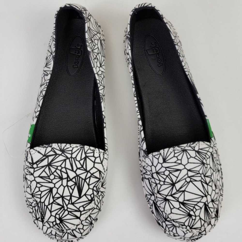 sanuk shoes - image 4