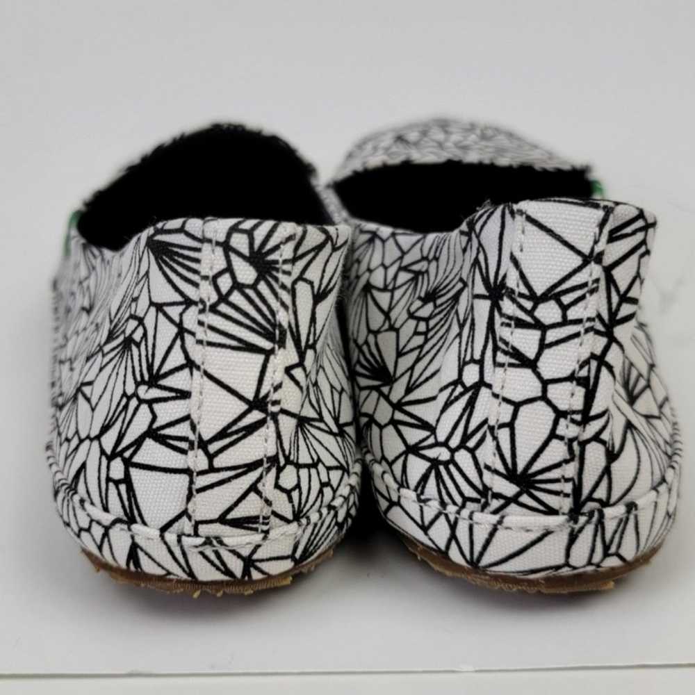 sanuk shoes - image 8