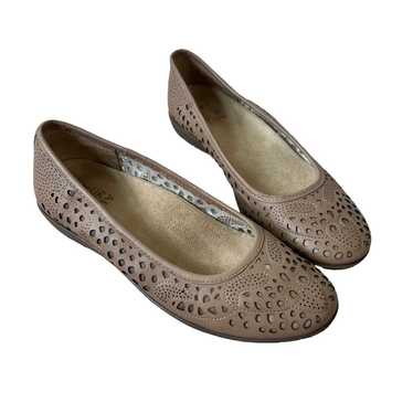 NEW Naturalizer Felicite Perforated Flats