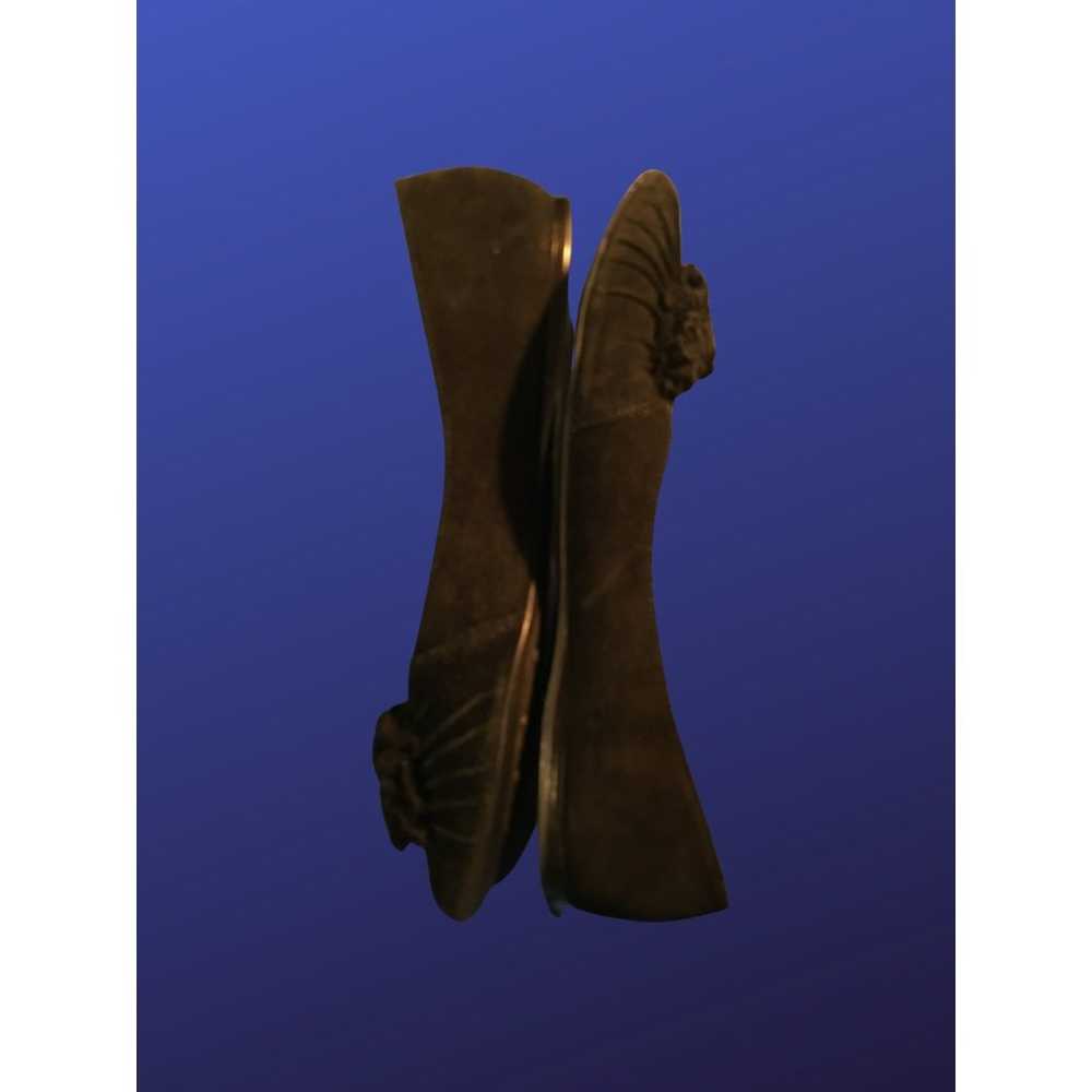 MOSSIMO Suede Ruffle Pointy Toe Flats, BLACK, Wom… - image 6