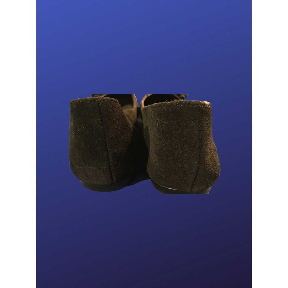 MOSSIMO Suede Ruffle Pointy Toe Flats, BLACK, Wom… - image 7