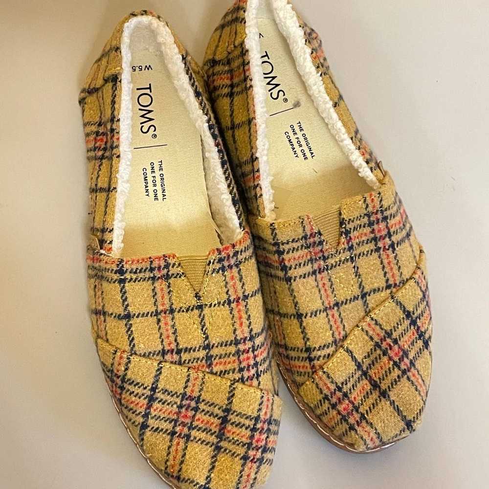 Toms Alpargata Fleece Slip On Flats 5.5 Mustard Y… - image 3