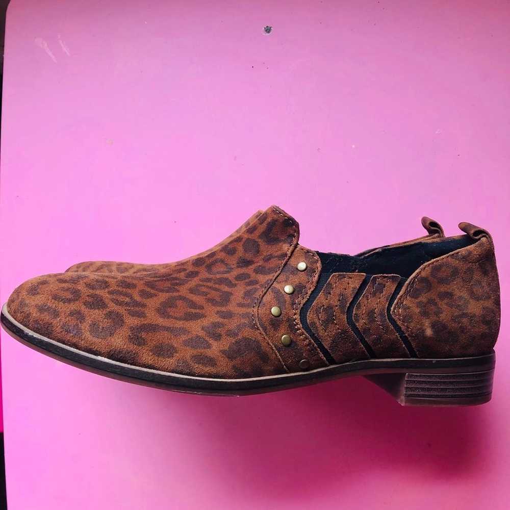 NEW Clarks Leopard Print Shoes Men Size 8 - image 2
