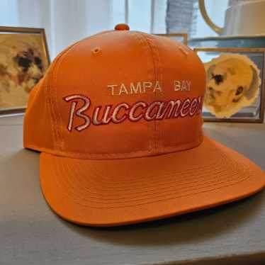 Vintage Sport Specialties Tampa Bay Buccaneers Tw… - image 1