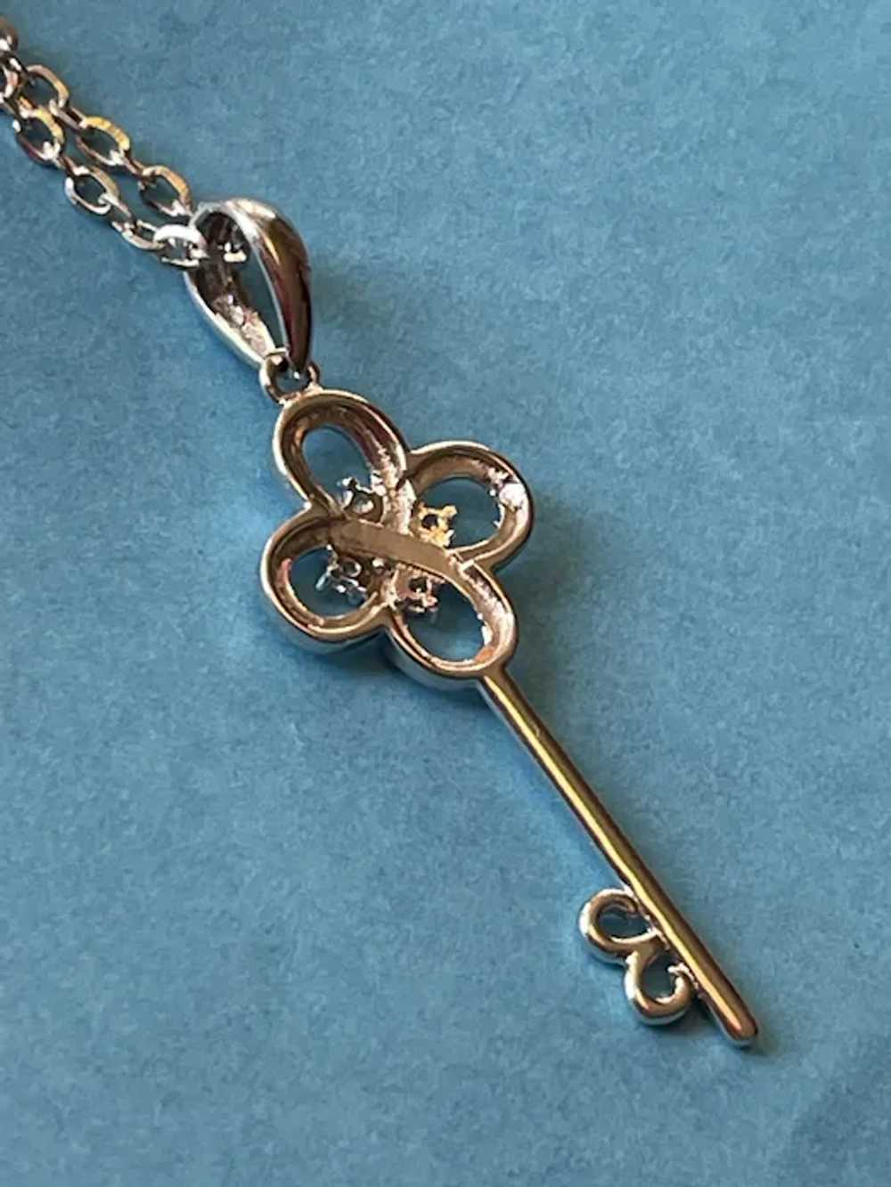 14K White Gold and Diamond Key Pendant with 20" 1… - image 5