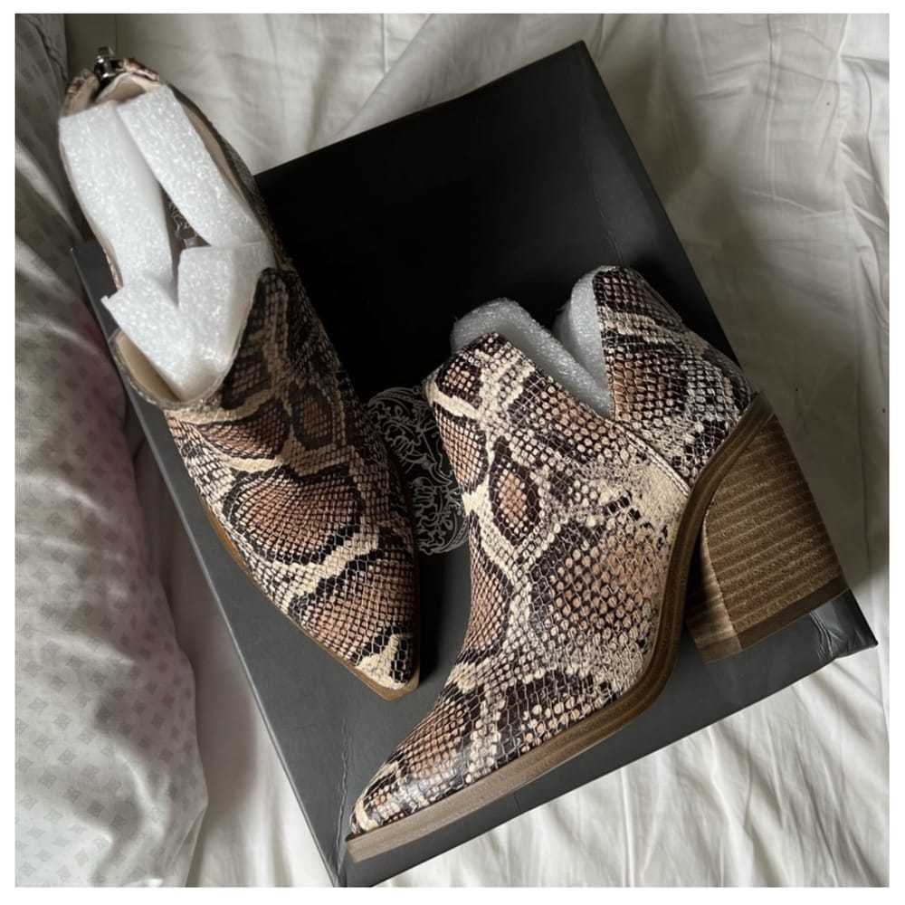 vince camuto gravana boots