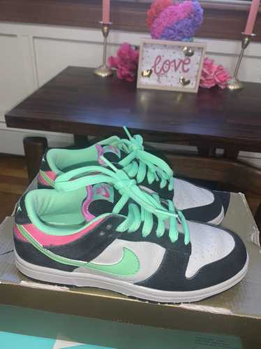 Nike Nike SB Dunk Low Top Magnet Light Poison Gree