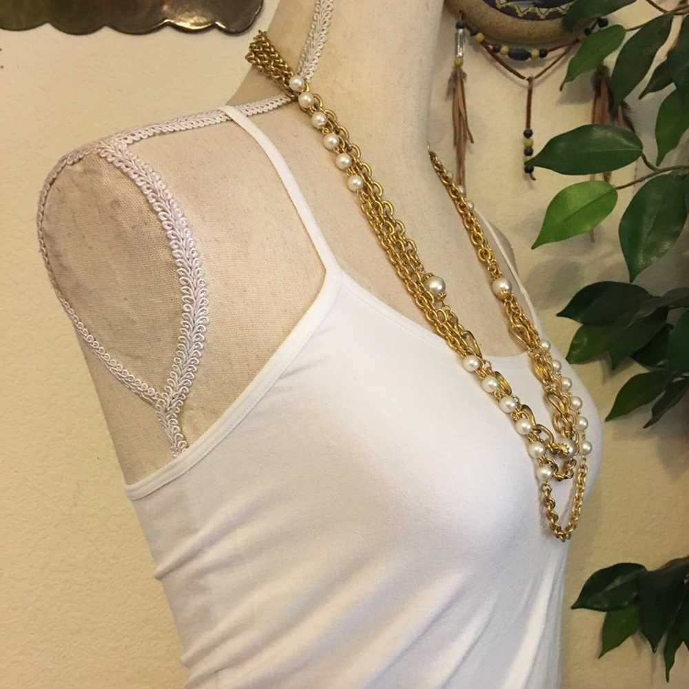 Vintage Vintage triple layer gold chain pearl nec… - image 2
