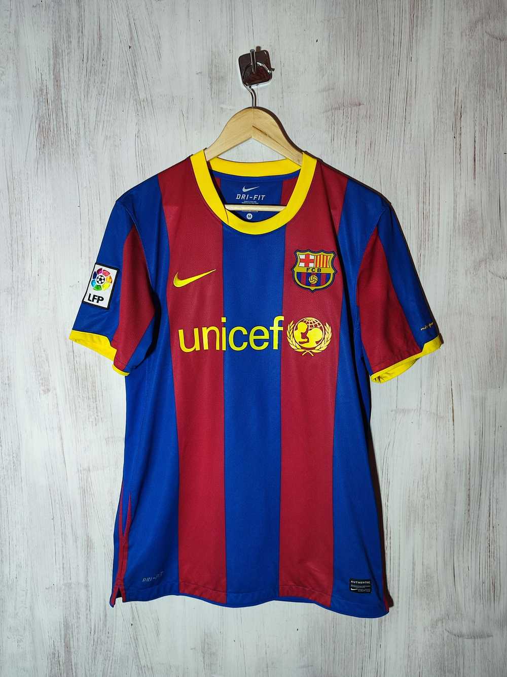 Nike × Soccer Jersey × Very Rare FC Barcelona 201… - image 2