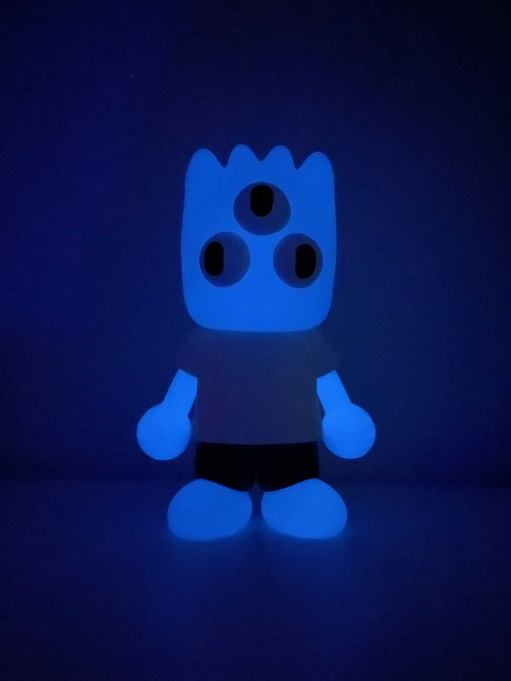 Art × Custom Euphoric Supply Warpy Vinyl Figure (… - image 2