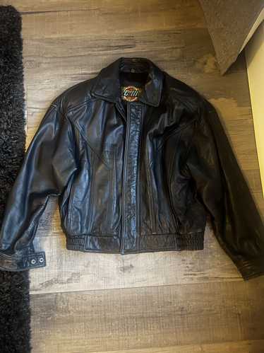 Vintage Global Identity G-lll black leather jacket