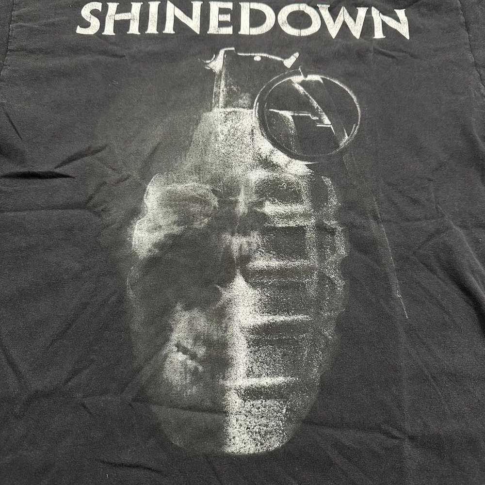 Vintage 00s Shinedown T-shirt Size Medium Rock Ba… - image 2