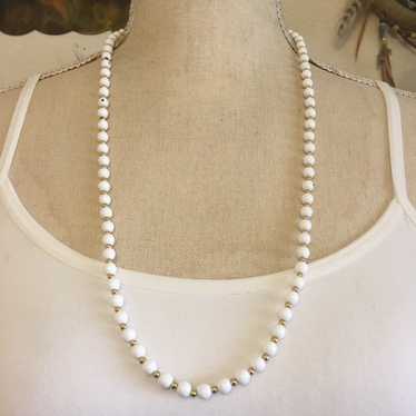 Monet Vintage Monet white glass pearl bead neckla… - image 1