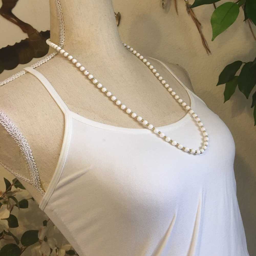 Monet Vintage Monet white glass pearl bead neckla… - image 2