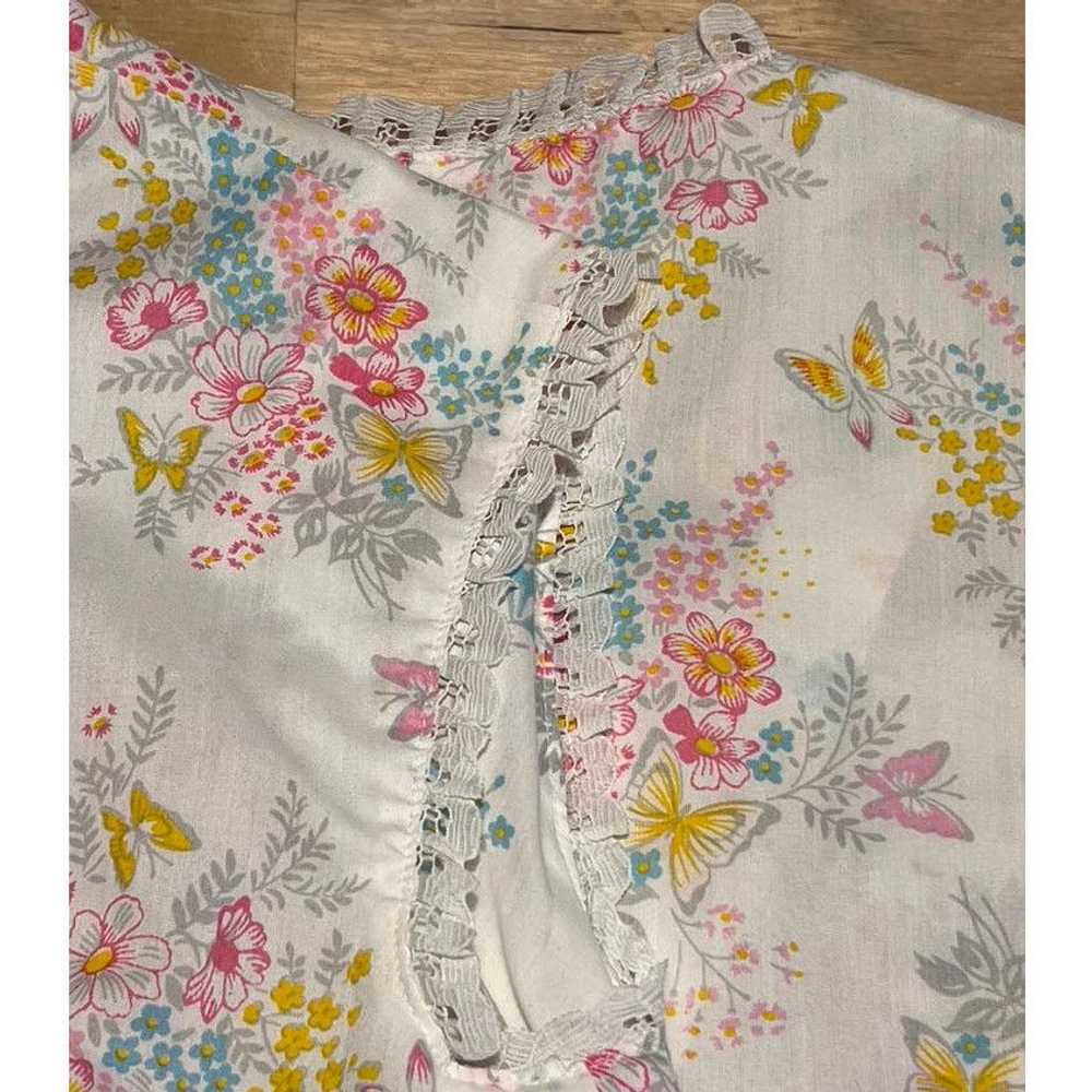Handmade Vintage Handmade Floral Print Lacey Shir… - image 4