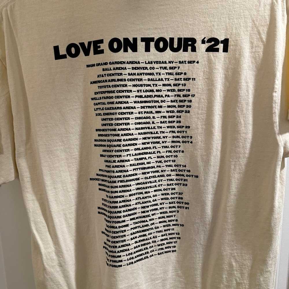 Harry Styles Love on Tour Shirt Medium - image 3