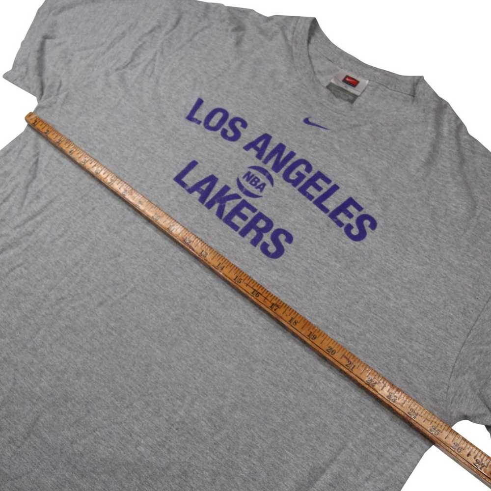 Vintage Y2k Nike Los Angeles Lakers Graphic T Shi… - image 5