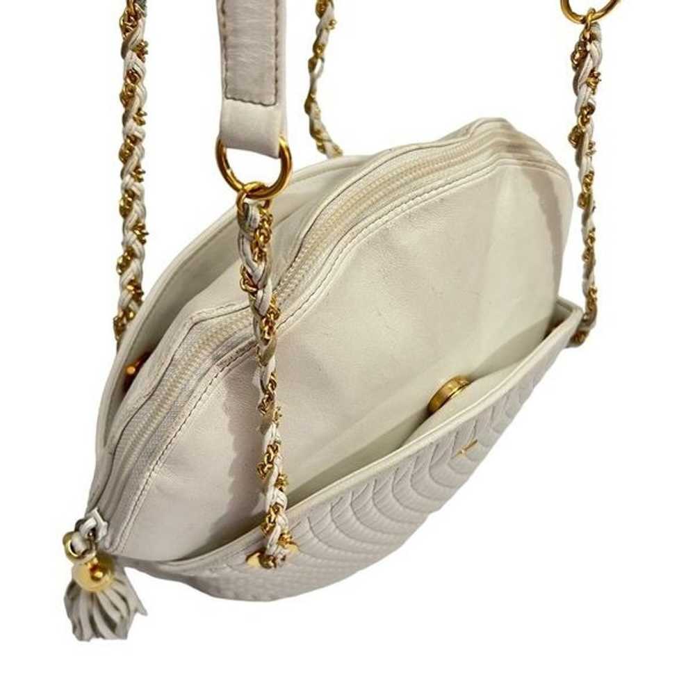 Bally* White Quilted Tassel Pulse Shoulder Bag Au… - image 5