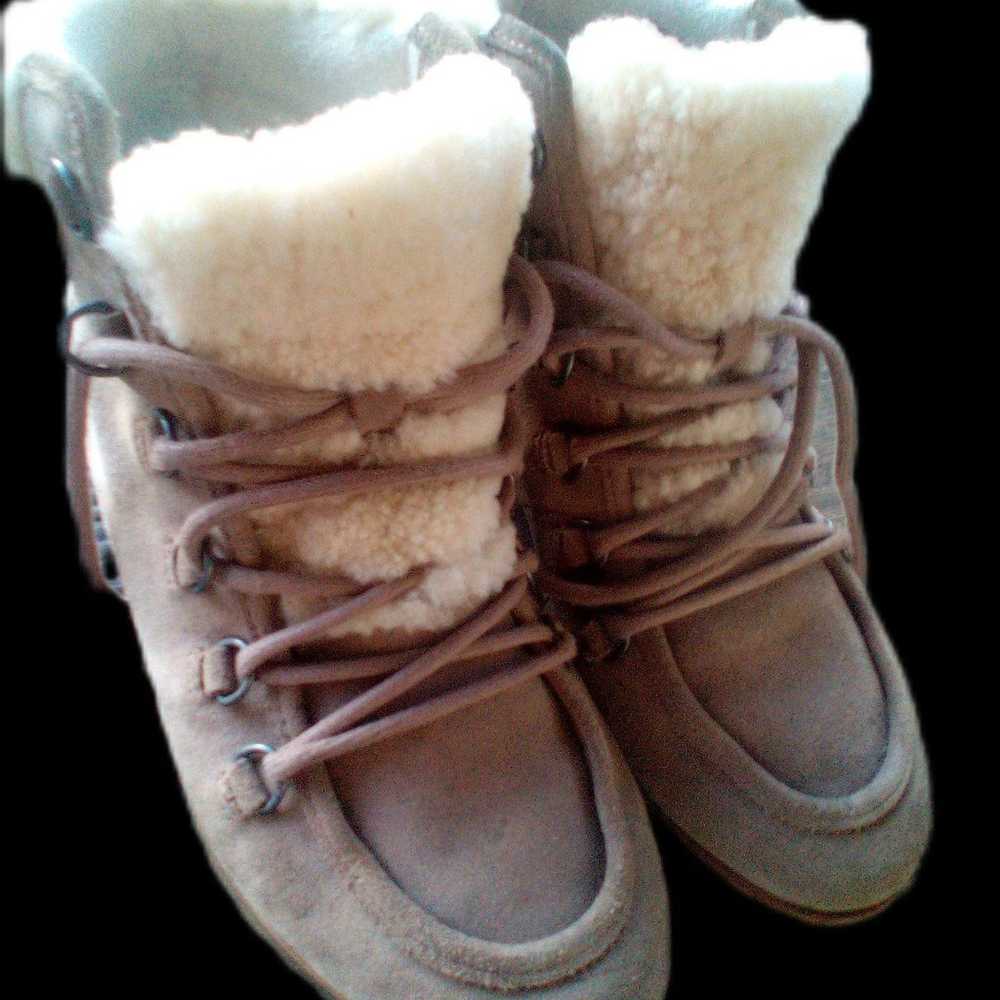 womens Sorel boots size 8 - image 4
