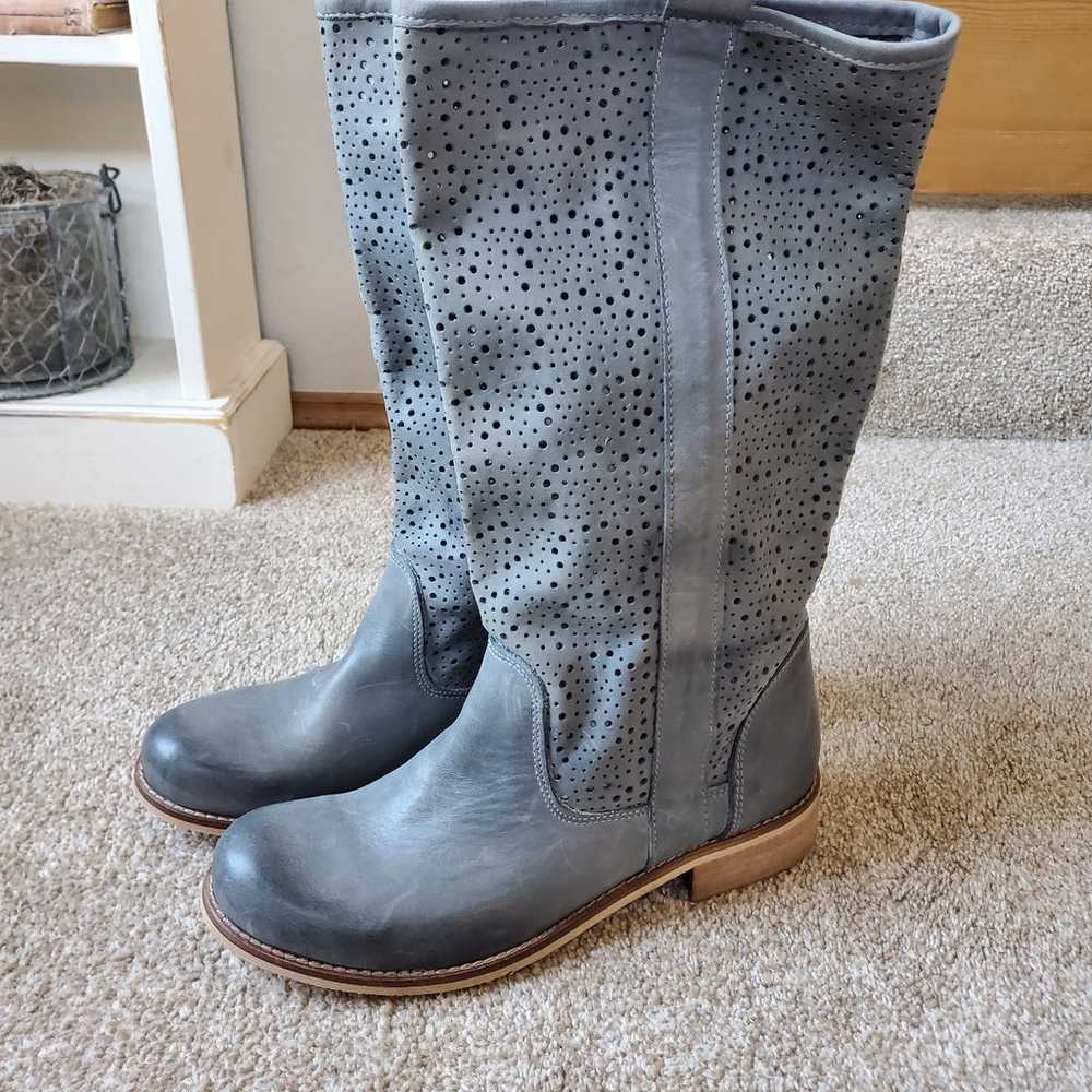 Fatte A Mano Womens Gray Leather Boots. Size 39 - image 1