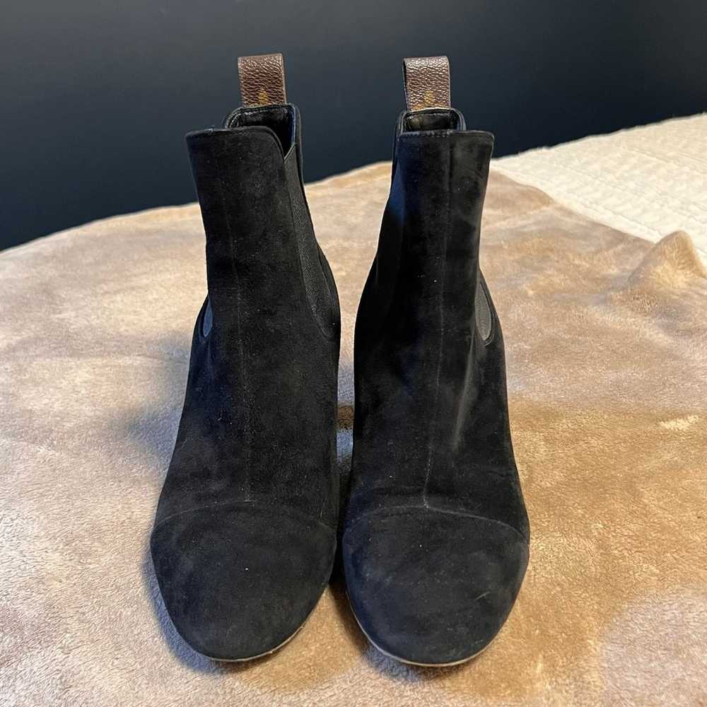 Louis Vuitton Black Suede Chelsea Boots - image 4