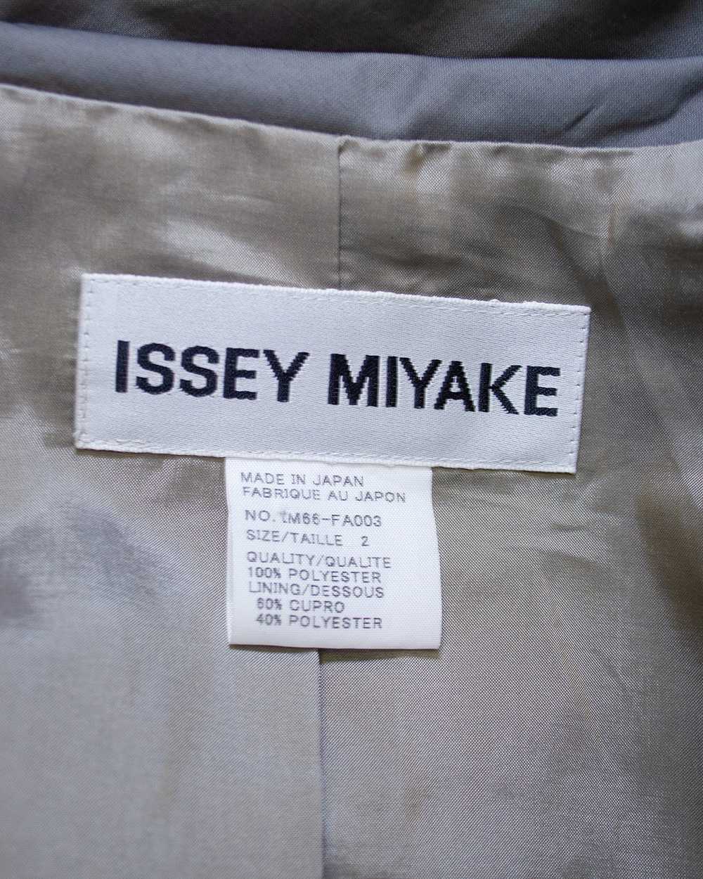 Issey Miyake Grey Parachute Style Trench - image 7