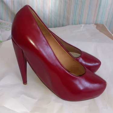 Maison Margiela shoes size 38.5 oversize red heels