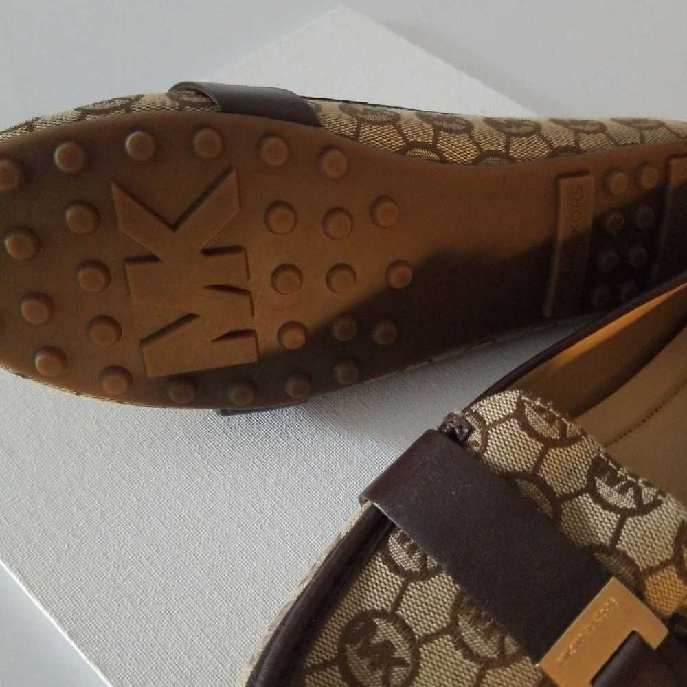 loafers - image 2
