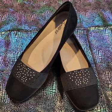 NWOT: Trotters: Sparkly Samantha Flat